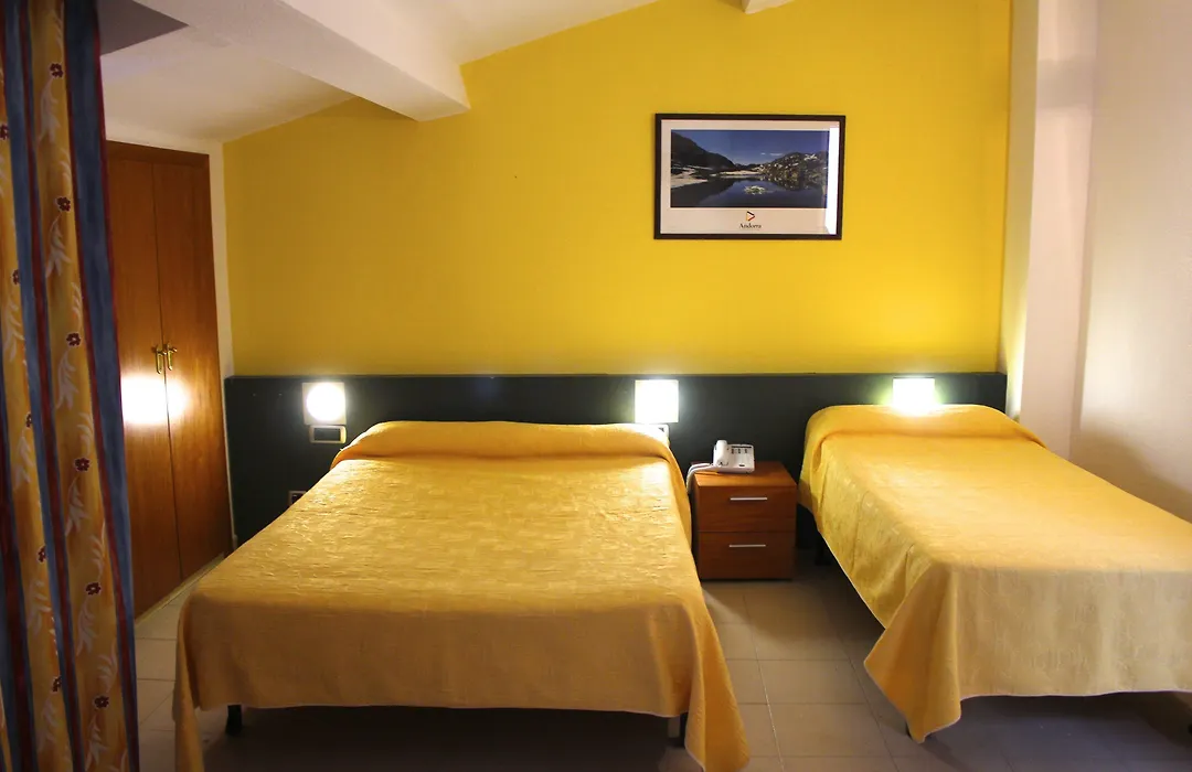 Hotel Avanti-1